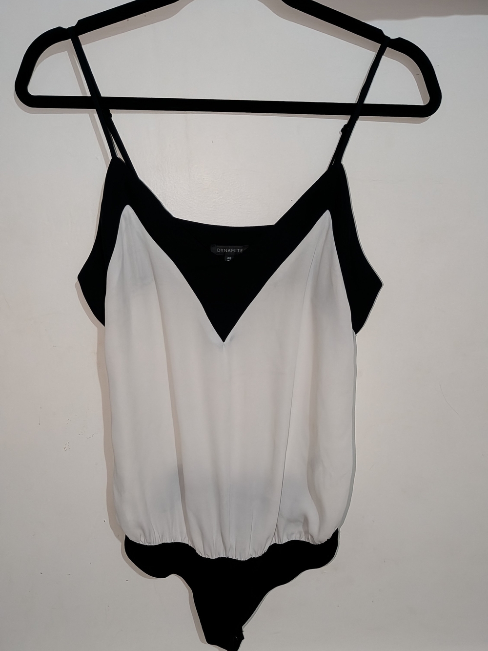 Dynamite Black & White Sleeveless V-Neck Bodysuit Top